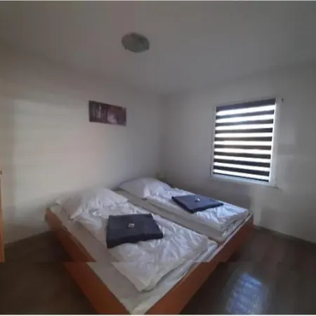 Am Waldesrand Mit Und Ohne Garten Knusperhäuschen, Teufelsloch, Walpurgishütte, Brockenhütte Ferienhaus