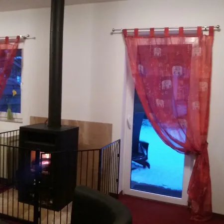 Am Waldesrand Mit Und Ohne Garten Knusperhäuschen, Teufelsloch, Walpurgishütte, Brockenhütte Ferienhaus Wernigerode